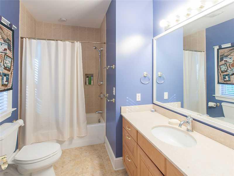 5 Victoria Road Camden, ME 04843 - Photo 23 of 33 Bathroom.