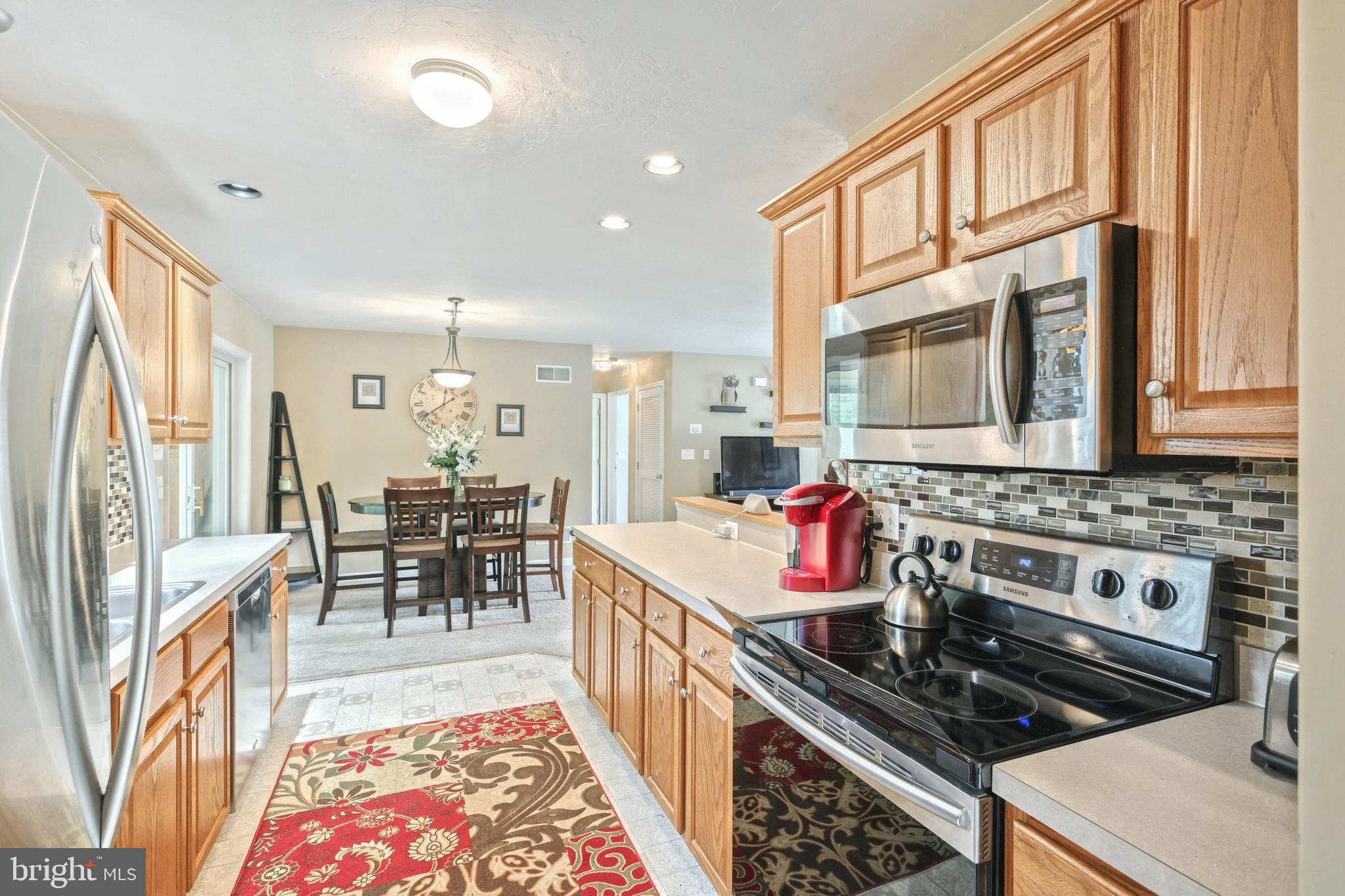 2305 Daisy Road York, PA 17402 - Photo 14 of 27