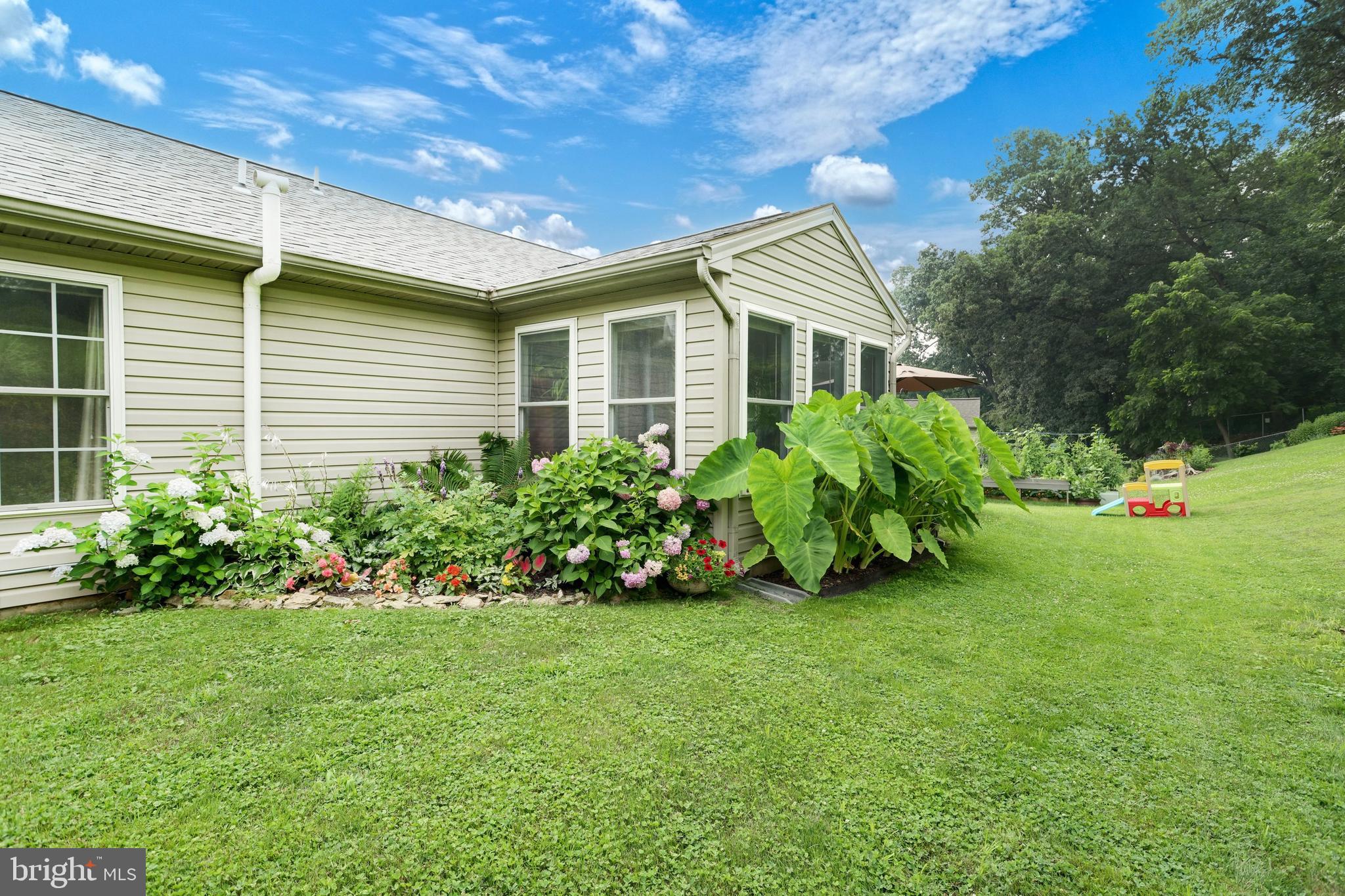 2305 Daisy Road York, PA 17402 - Photo 26 of 27
