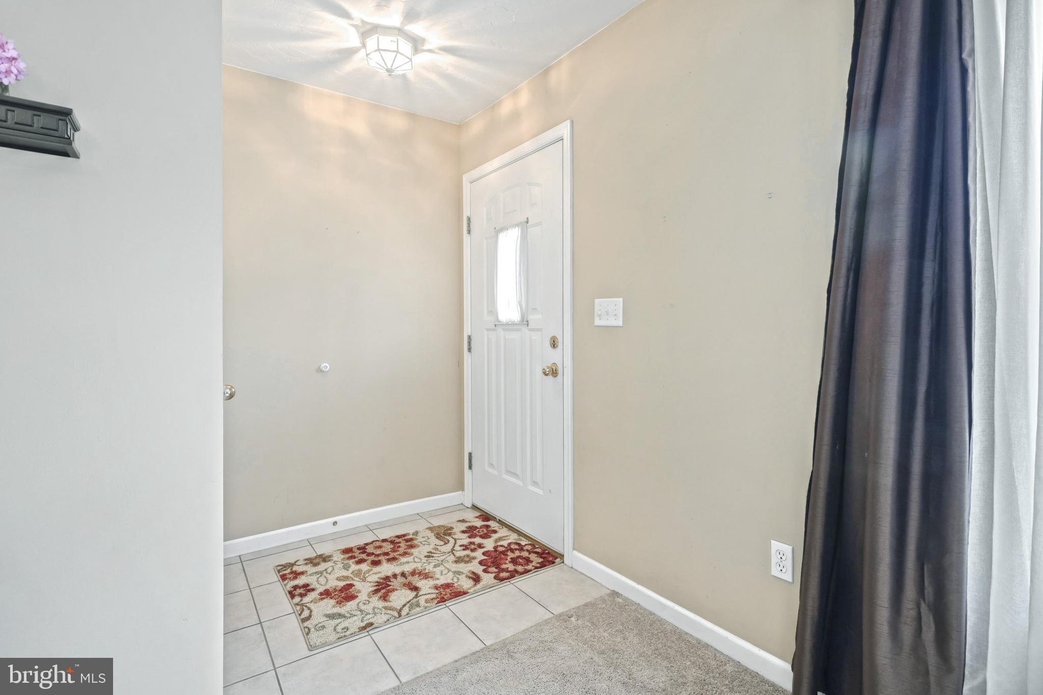 2305 Daisy Road York, PA 17402 - Photo 9 of 27