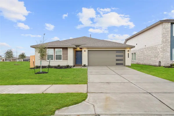 $2,300 | 714 Boer Plains Drive, Rosharon, TX 77583