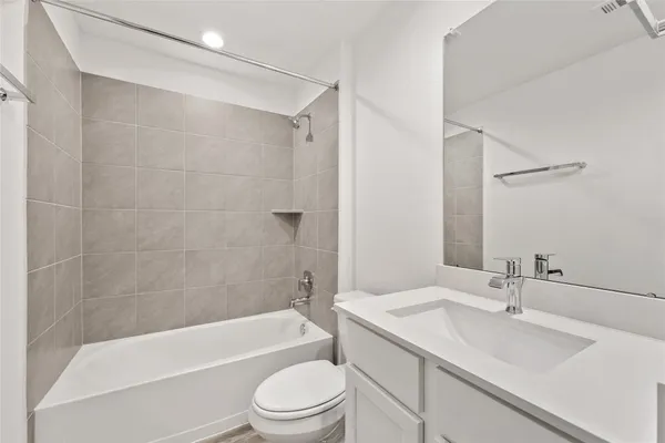 $2,300 | 714 Boer Plains Drive, Rosharon, TX 77583