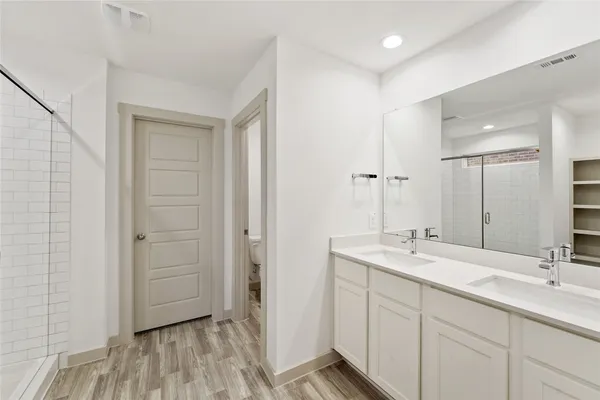 $2,300 | 714 Boer Plains Drive, Rosharon, TX 77583