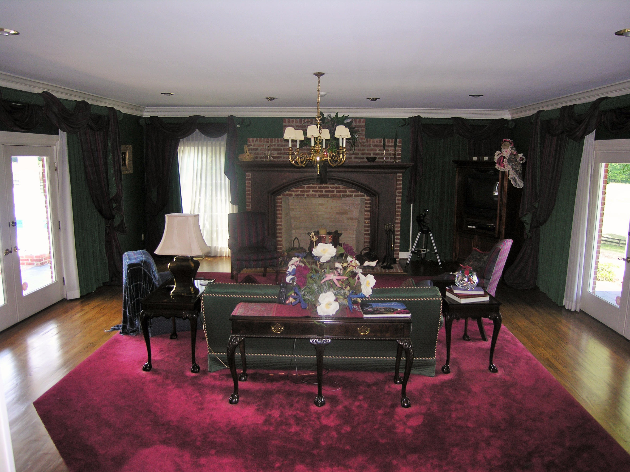 5625 Hunter Road Ooltewah, TN 37363 - Photo 7 of 17 Family room (2)