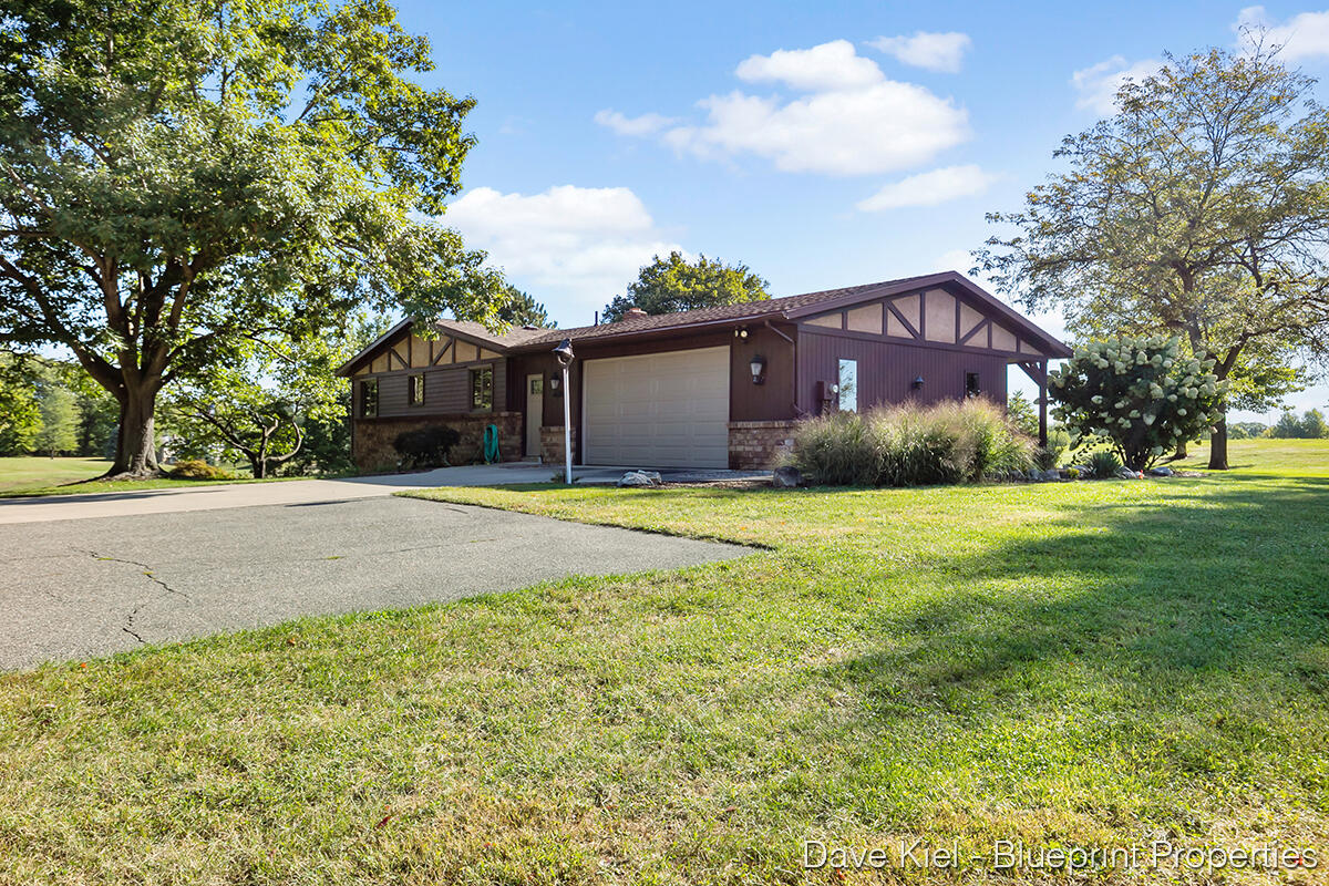 12245 Jackson Road Middleville, MI 49333 - Photo 16 of 58 IMG_1001