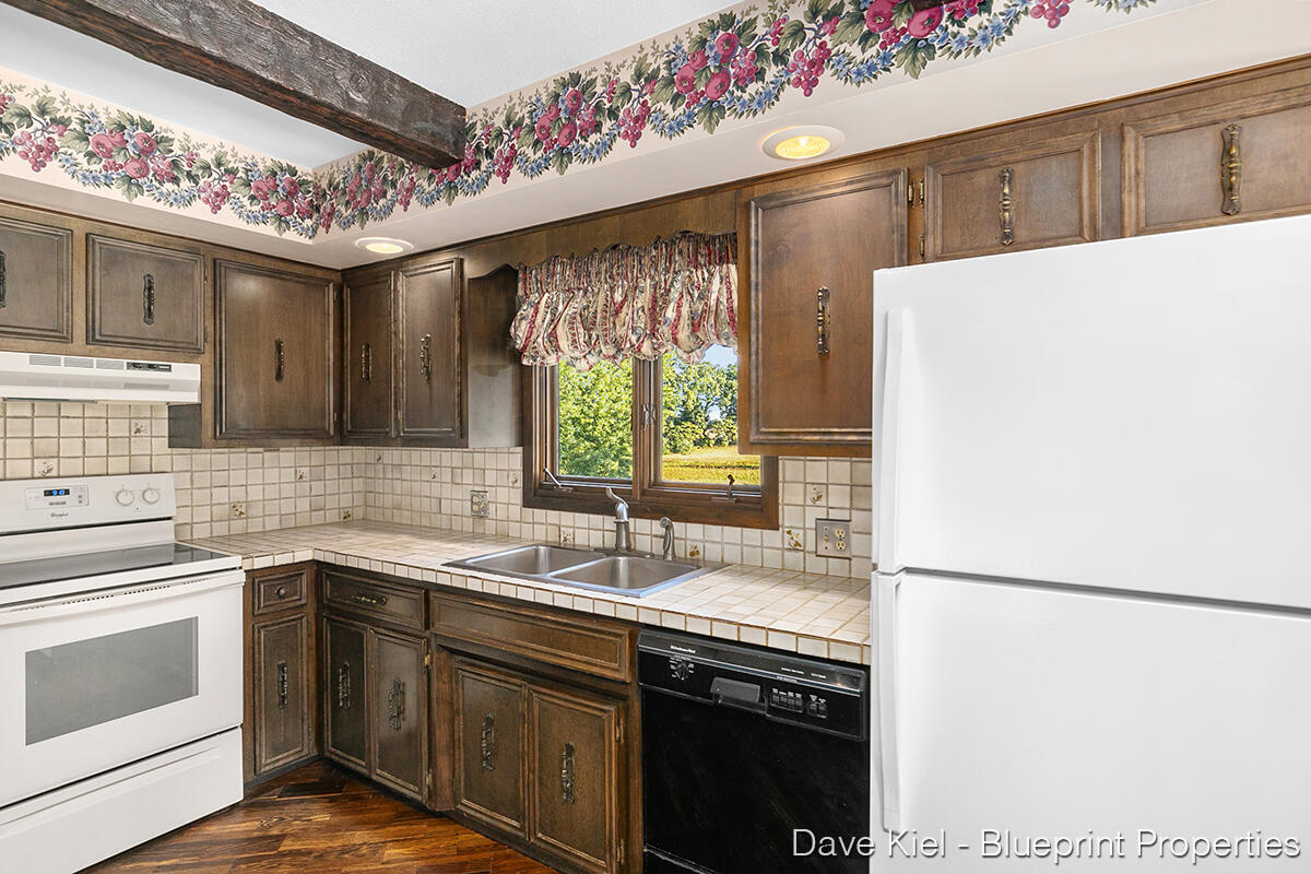 12245 Jackson Road Middleville, MI 49333 - Photo 28 of 58 IMG_1013