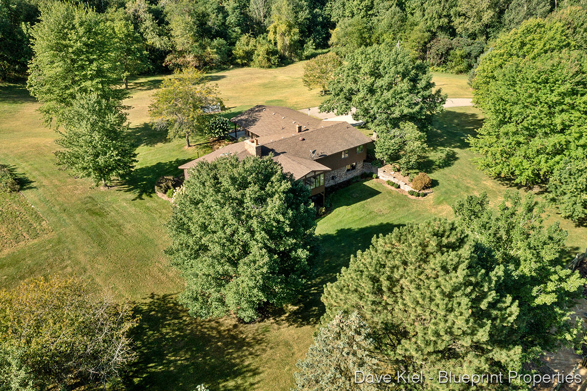 12245 Jackson Road Middleville, MI 49333 - Photo 10 of 58 IMG_1051