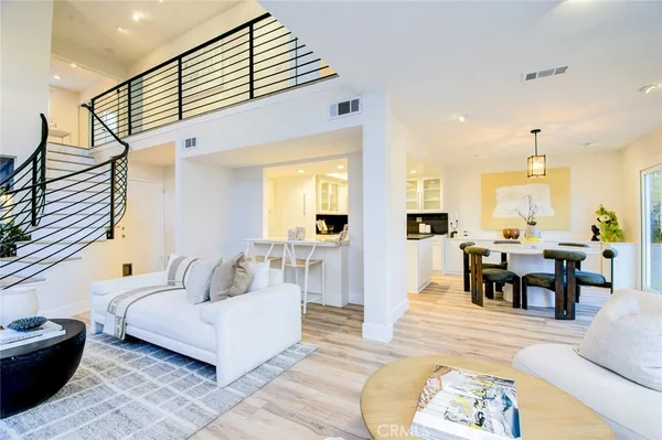 $1,577,999 | 51 La Costa Court, Laguna Beach, CA 92651