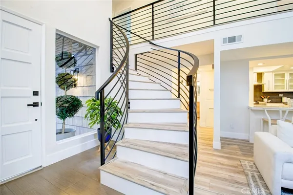 $1,577,999 | 51 La Costa Court, Laguna Beach, CA 92651
