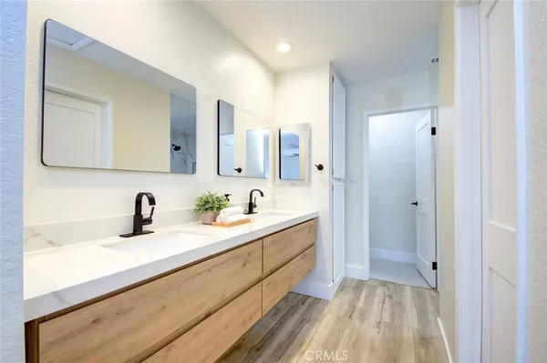 $1,577,999 | 51 La Costa Court, Laguna Beach, CA 92651