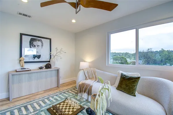 $1,577,999 | 51 La Costa Court, Laguna Beach, CA 92651