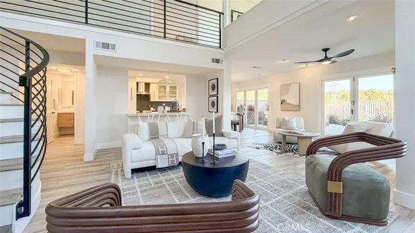 $1,577,999 | 51 La Costa Court, Laguna Beach, CA 92651