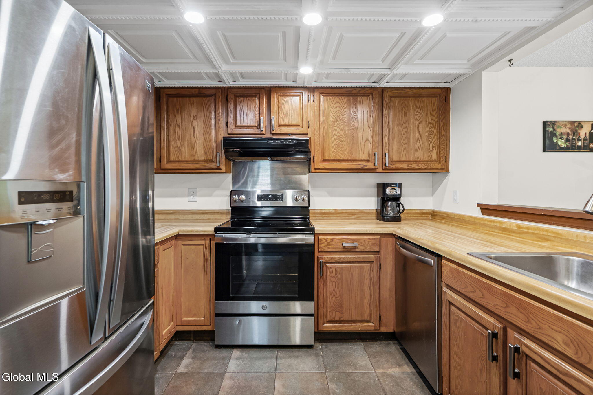 4 Oxford Road Bethlehem, NY 12159 - Photo 3 of 40 4-web-or-mls-4-oxford-rd