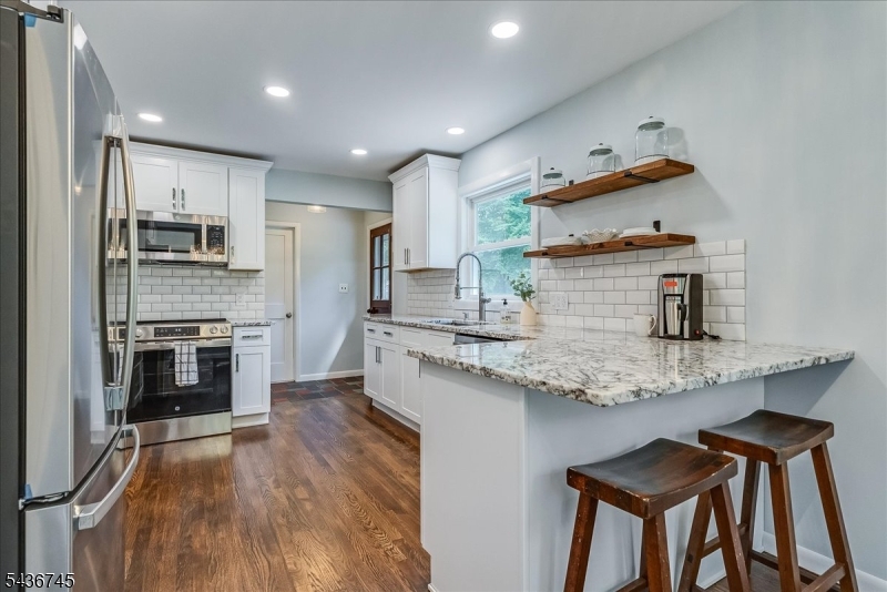 9 Wehrli Road Long Valley, NJ 07853 - Photo 4 of 40