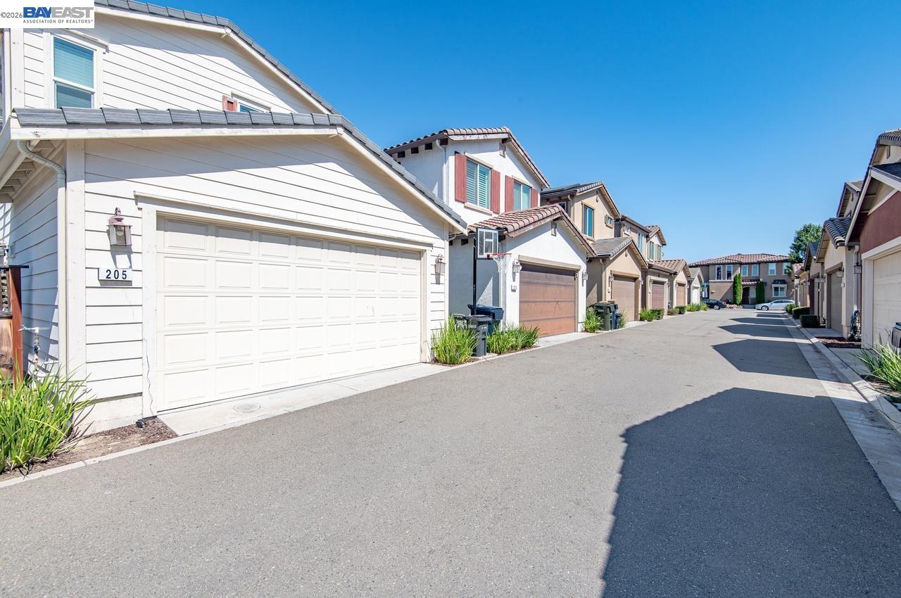 205 Stratus Common Livermore, CA 94550 - Photo 33 of 38