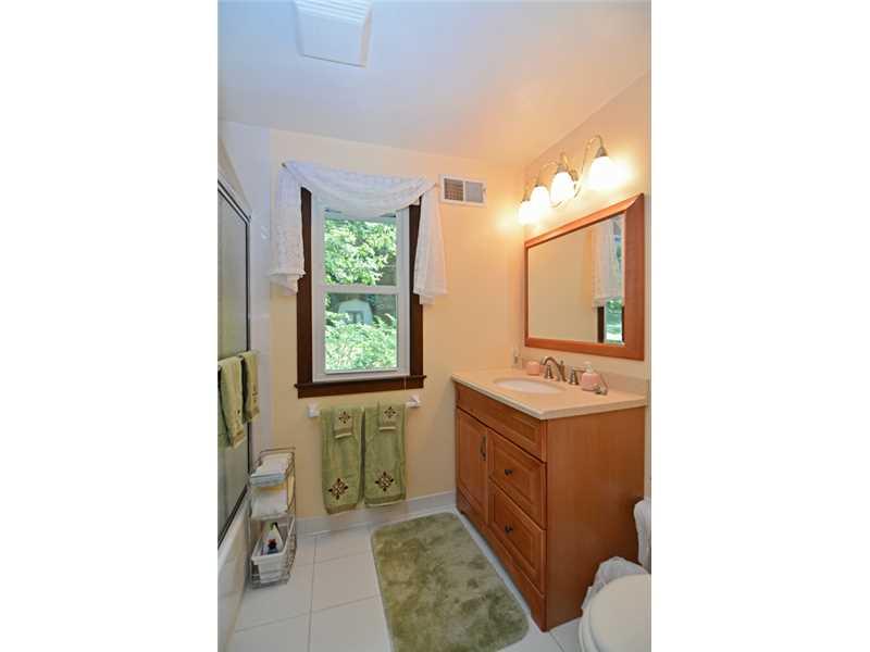 1736 Fox Chapel Road Pittsburgh, PA 15238 - Photo 14 of 25 Master Bath/Spa. The master bath offers ceramic tile flooring and a neutral dcor.