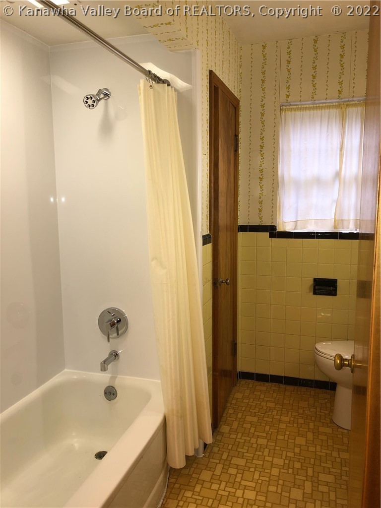 240 Klondyke Road Ripley, WV 25271 - Photo 14 of 19 Gallery Image 14