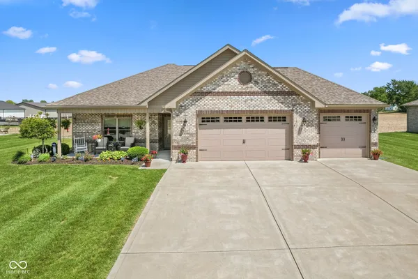 $350,000 | 10049 North Mill Run Drive, Monrovia, IN 46157