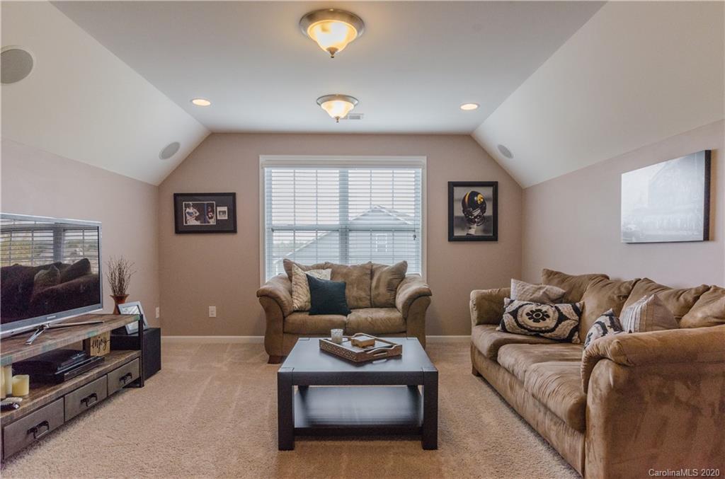 9814 Perth Moor Road Charlotte, NC 28278 - Photo 36 of 45 Gallery Image 36