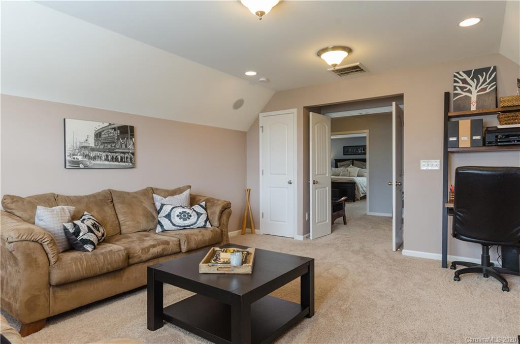 9814 Perth Moor Road Charlotte, NC 28278 - Photo 37 of 45 Gallery Image 37