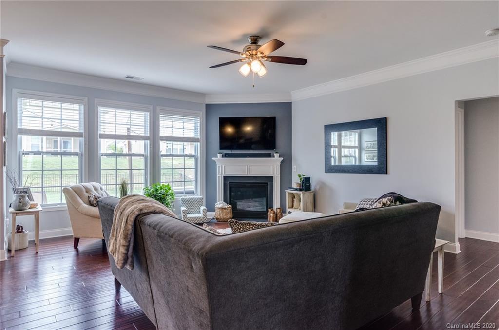 9814 Perth Moor Road Charlotte, NC 28278 - Photo 9 of 45 Gallery Image 9
