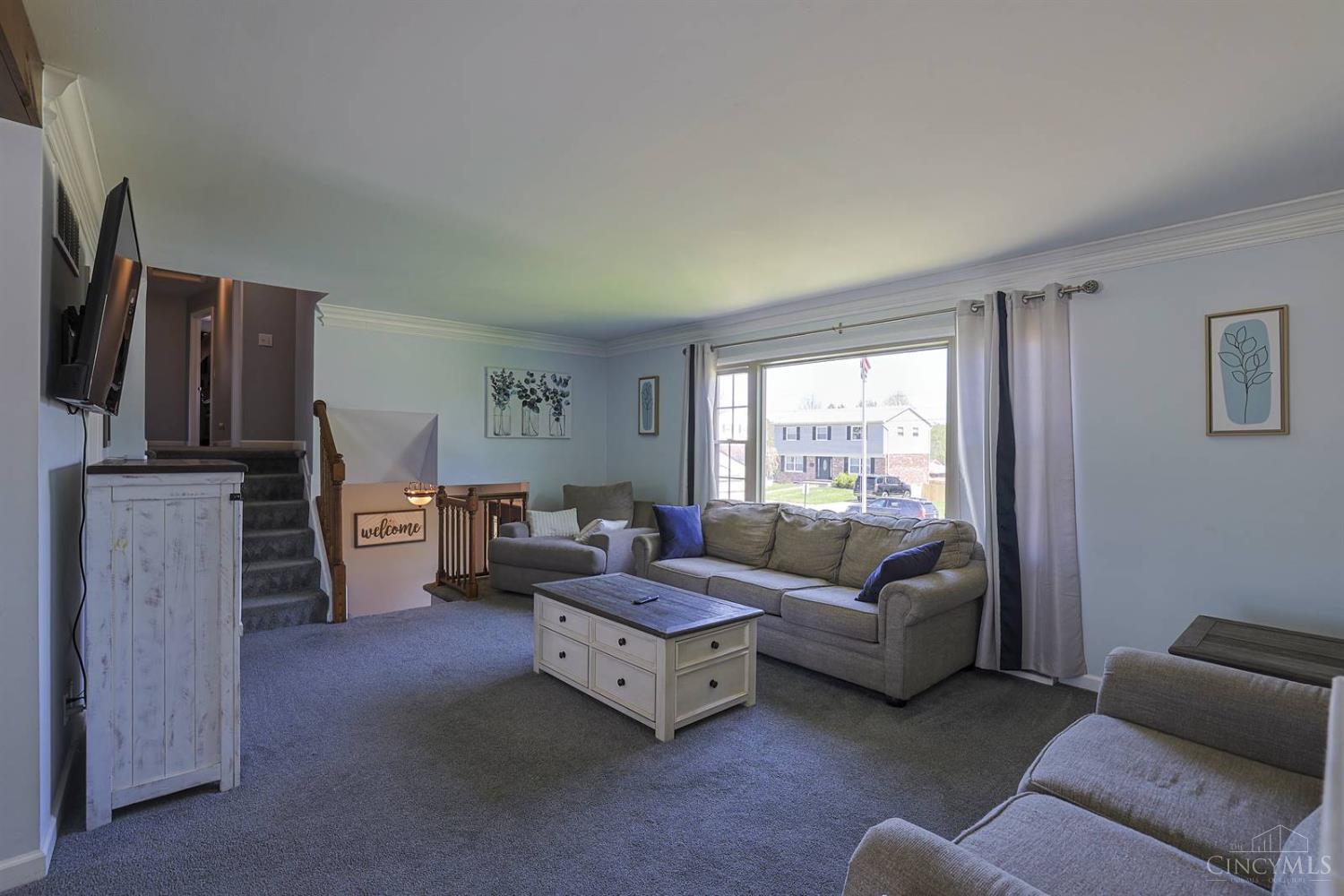 5860 Timely Terrace Cincinnati, OH 45233 - Photo 7 of 39