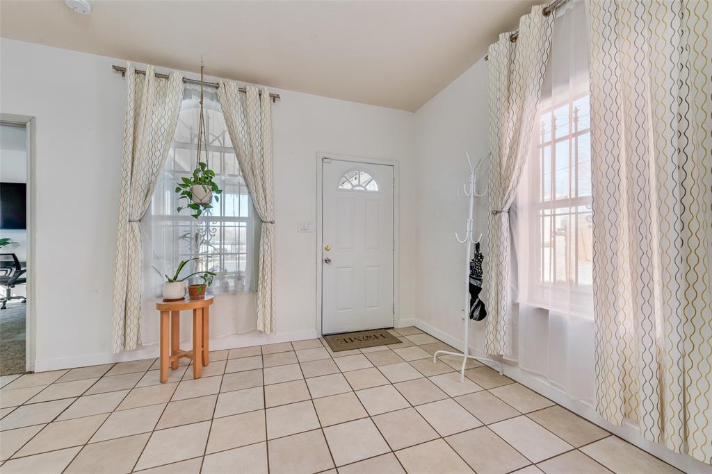 1732 Murdock Road Dallas, TX 75217 - Photo 8 of 26