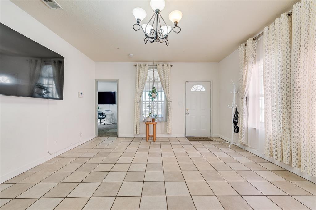 1732 Murdock Road Dallas, TX 75217 - Photo 10 of 26