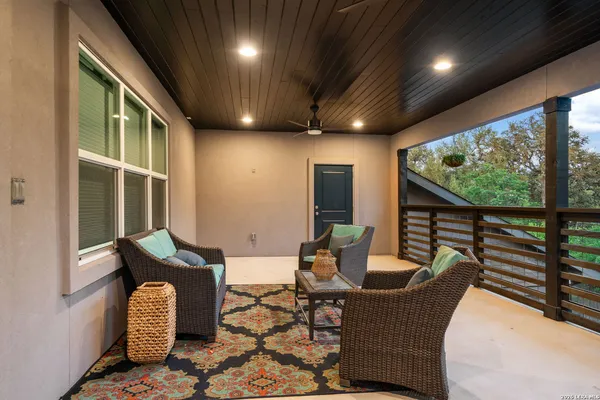 $1,025,000 | 10770 Mesquite Flat, Helotes, TX 78023