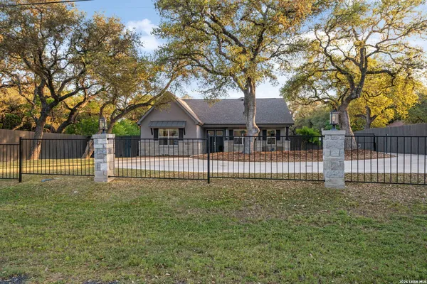 $1,025,000 | 10770 Mesquite Flat, Helotes, TX 78023