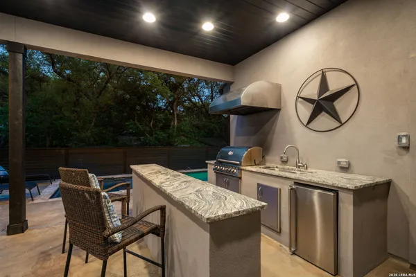 $1,025,000 | 10770 Mesquite Flat, Helotes, TX 78023