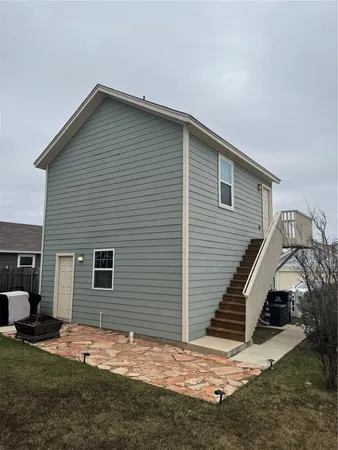 $1,100 | 331 Ferrule Drive, Unit B, Kyle, TX 78640