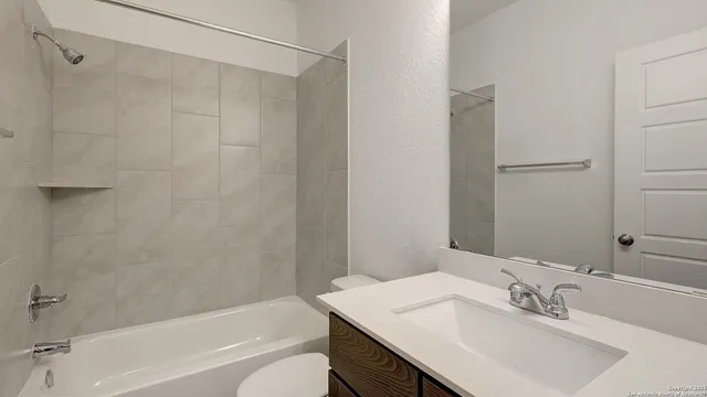 $359,900 | 2420 Barkey Springs, San Antonio, TX 78245