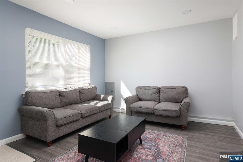108 Greenwood Loop Road Brick, NJ 08724 - Photo 2 of 18