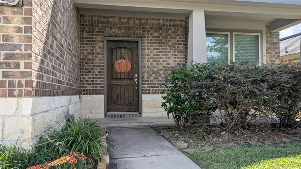 $375,000 | 21323 Cypress Red Oak Drive, Cypress, TX 77433