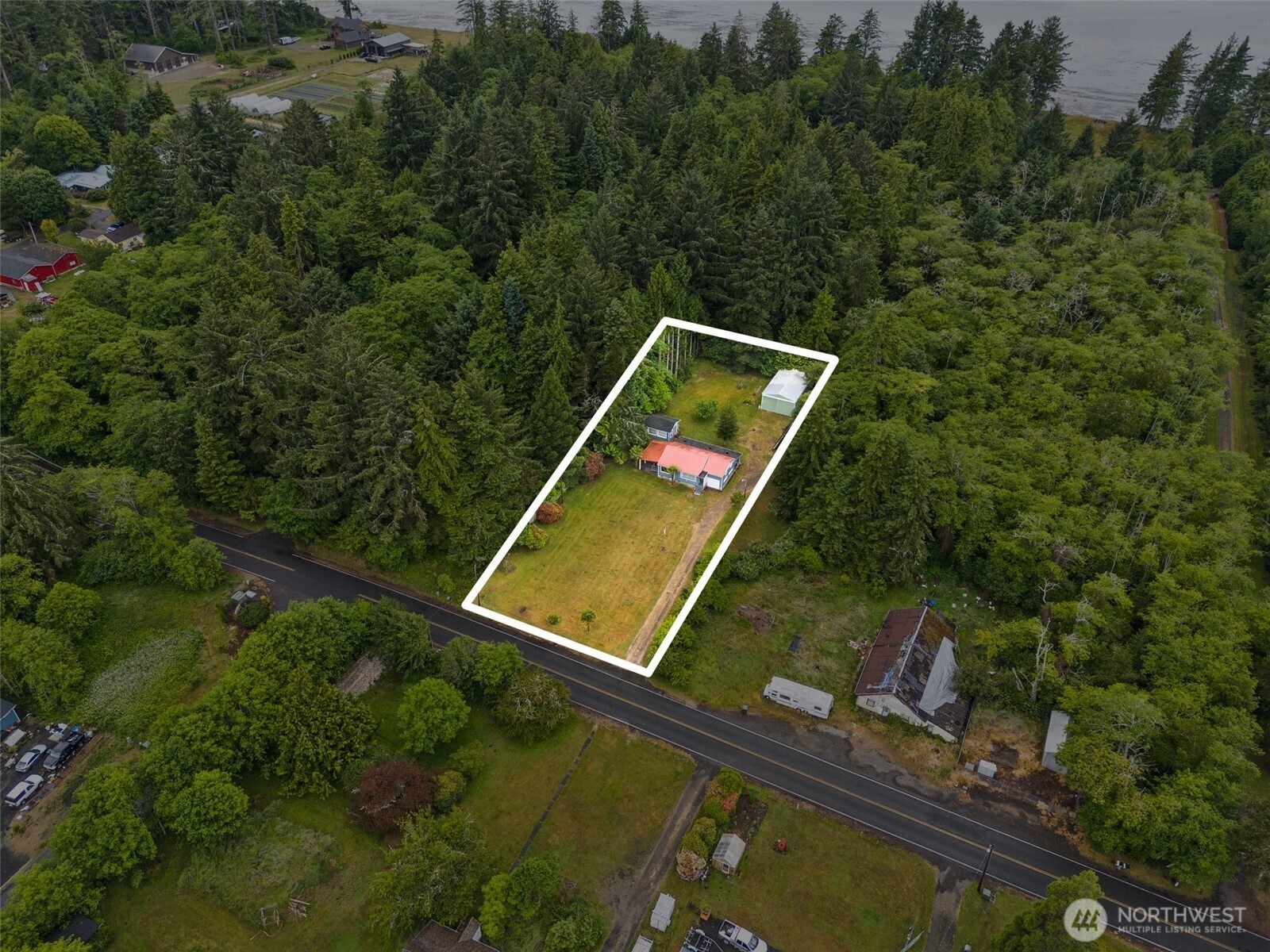 435 Bay Center Road South Bend, WA 98586 - Photo 4 of 28 Gallery Image 4