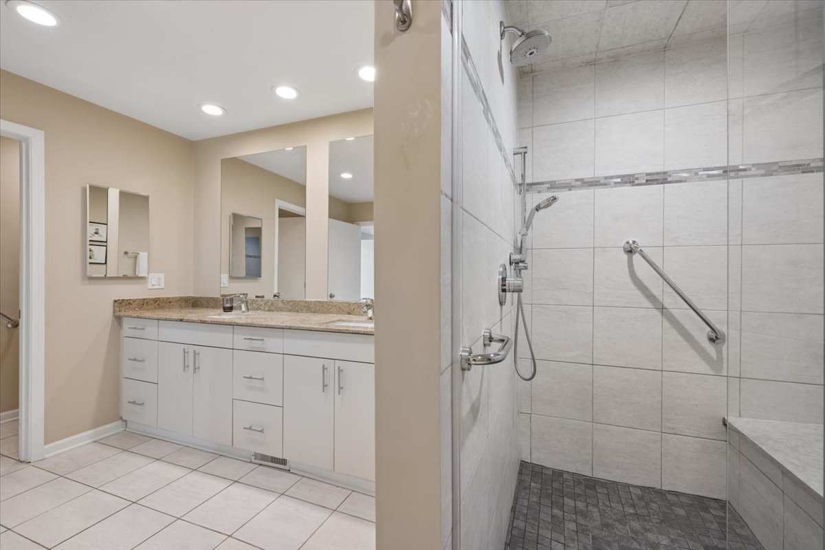 3724 Winnetka Road Glenview, IL 60026 - Photo 17 of 33
