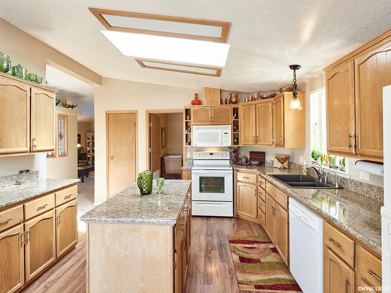 205 Boone Road Southeast, Unit 18 Salem, OR 97306 - Photo 11 of 35
