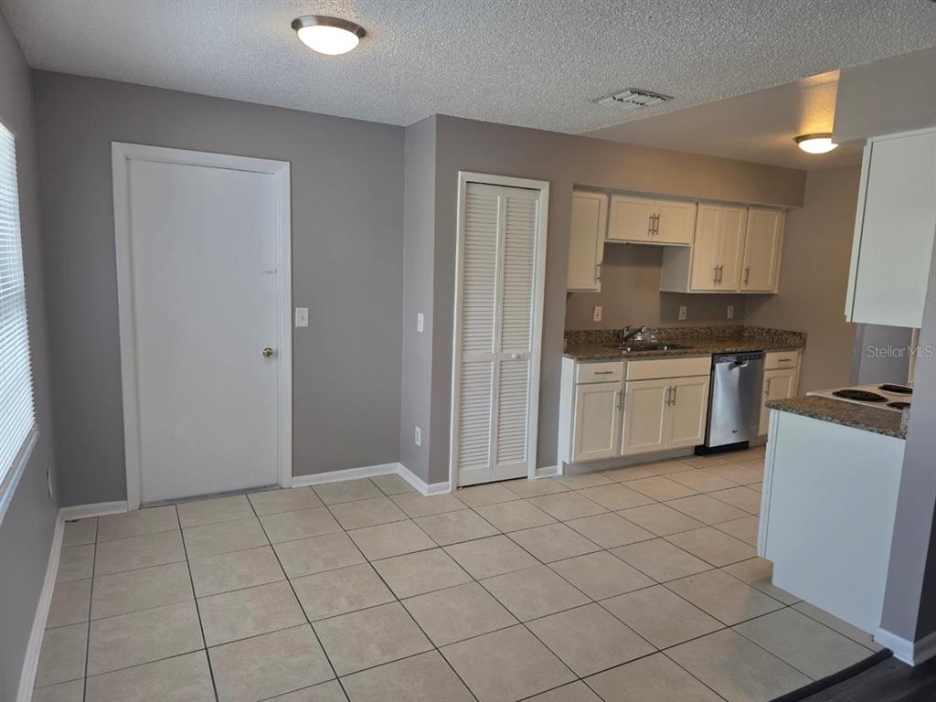 8426 Village Green Road Orlando, FL 32818 - Photo 14 of 46