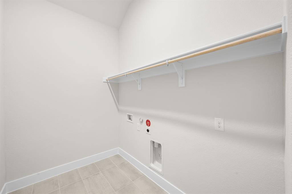 470 Red Maple Road Waxahachie, TX 75165 - Photo 14 of 34 470 Red Maple- Utility-1