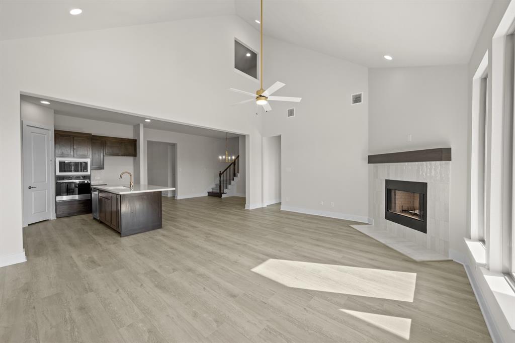 470 Red Maple Road Waxahachie, TX 75165 - Photo 24 of 34 470 Red Maple- Living Room-2