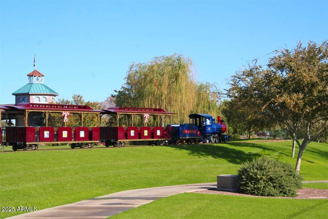40320 North Exploration Trail Anthem, AZ 85086 - Photo 30 of 33 a front view of building with garden