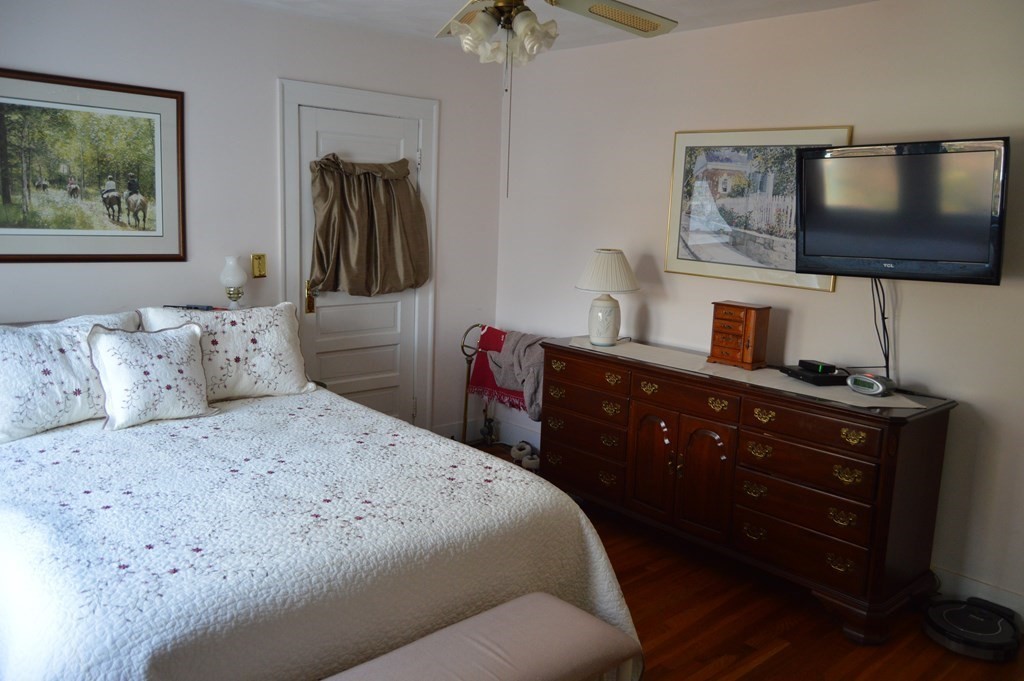 18 Dell Place Springfield, MA 01118 - Photo 16 of 34