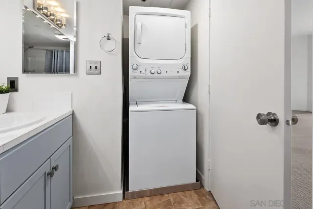 $449,000 | 550 15th Street, Unit 401, San Diego, CA 92101