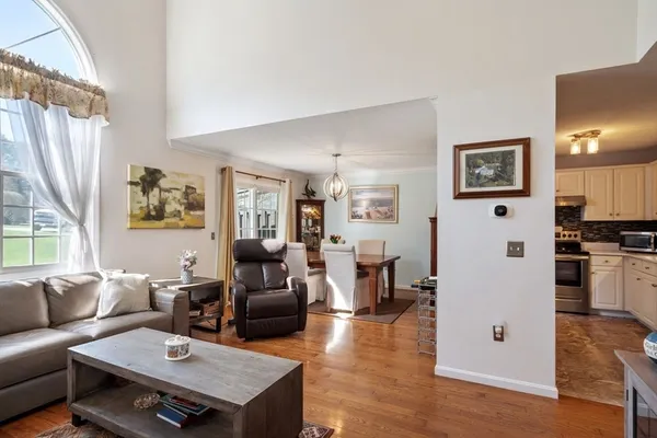 $384,900 | 25 Sturbridge Hills Road, Unit 25, Sturbridge, MA 01566