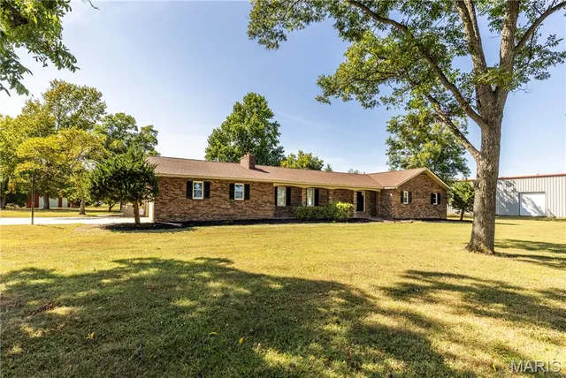 $330,000 | 81 South 523rd Road, East Prairie, MO 63845