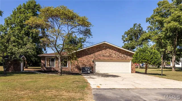 $330,000 | 81 South 523rd Road, East Prairie, MO 63845