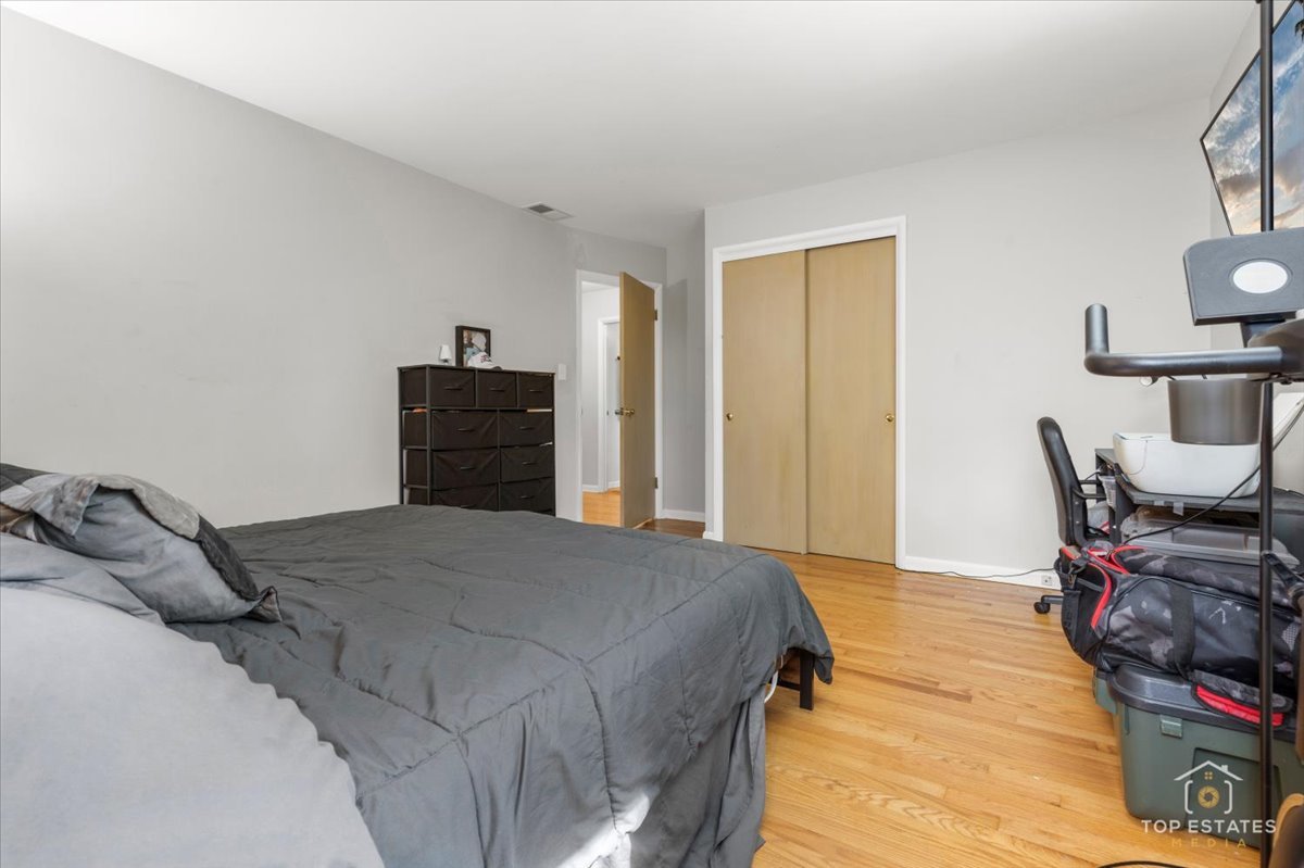 1108 North Westgate Road Mount Prospect, IL 60056 - Photo 15 of 23 Gallery Image 15
