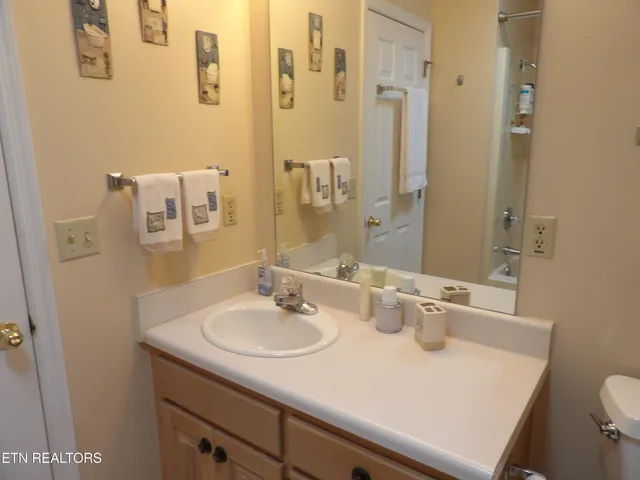 $369,000 | 2162 Ona Road, Crossville, TN 38572