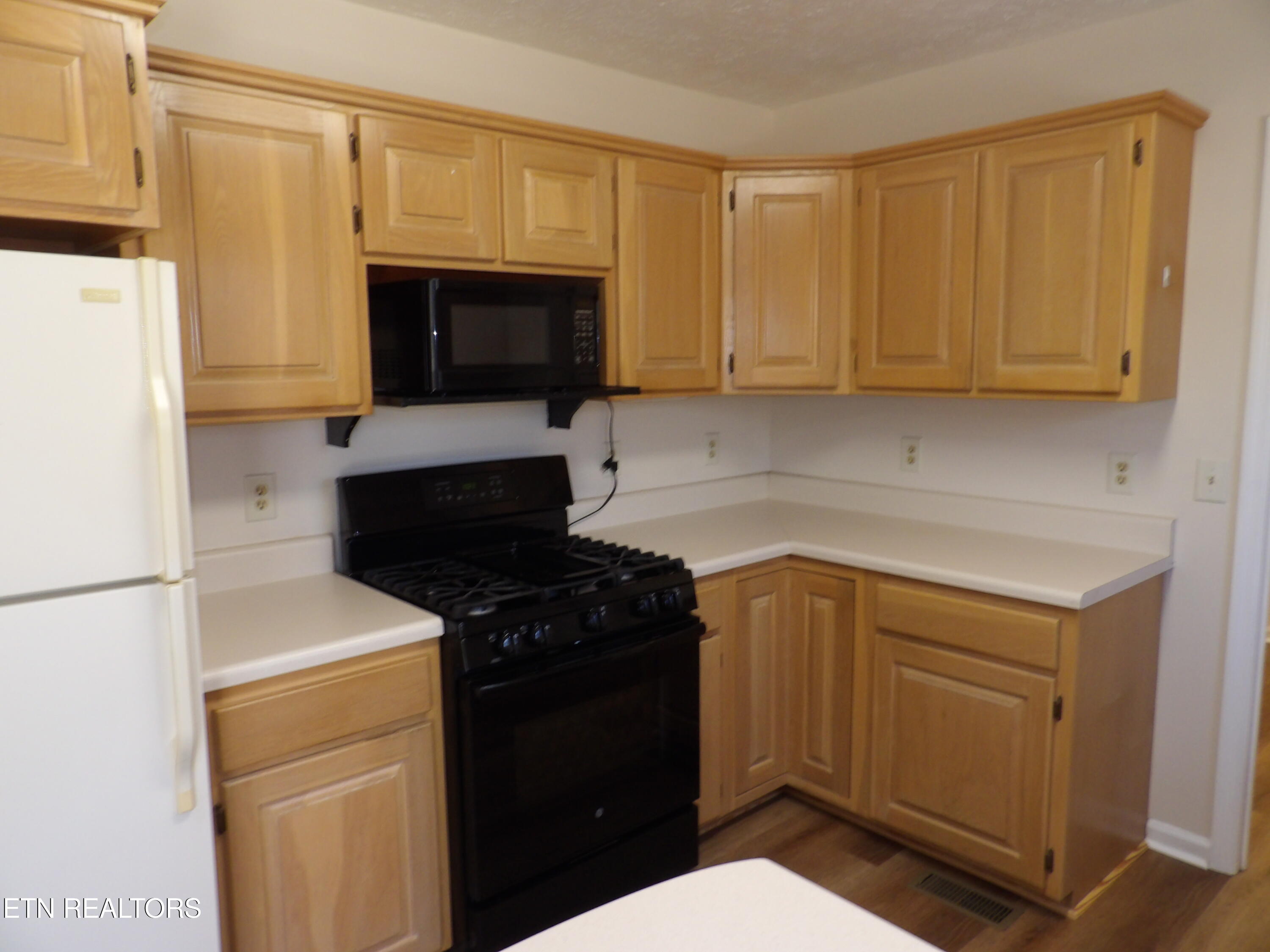 2162 Ona Road Crossville, TN 38572 - Photo 7 of 37 100_0407